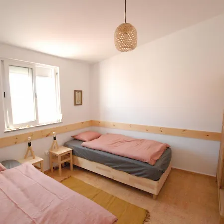 بيت شباب Algarve Surf House - For Hikers *